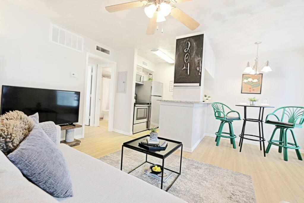Apartamento Dwell By Design & Arboretum Tickets Included Dallas